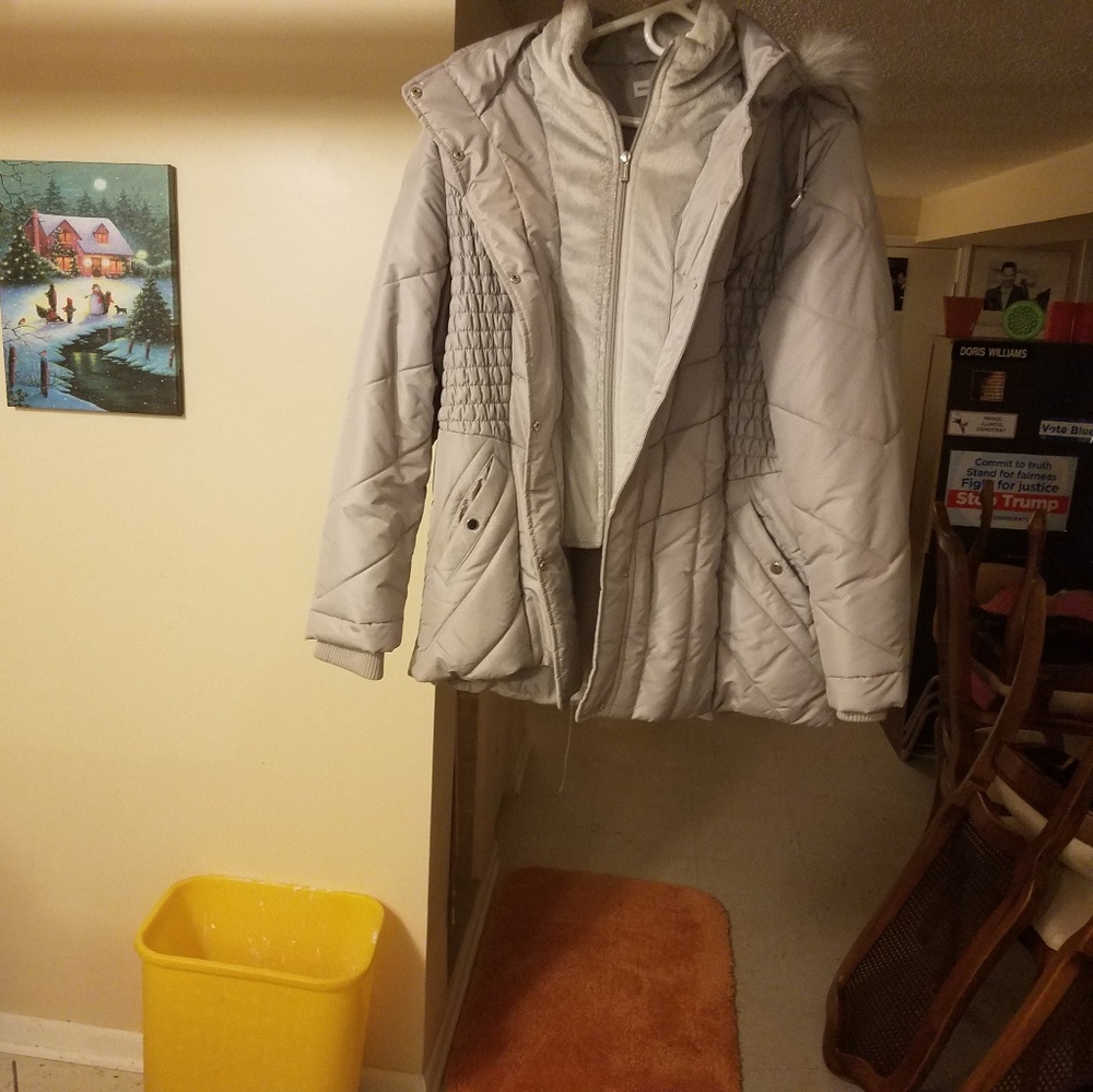 Coat - Picture 2 of 2